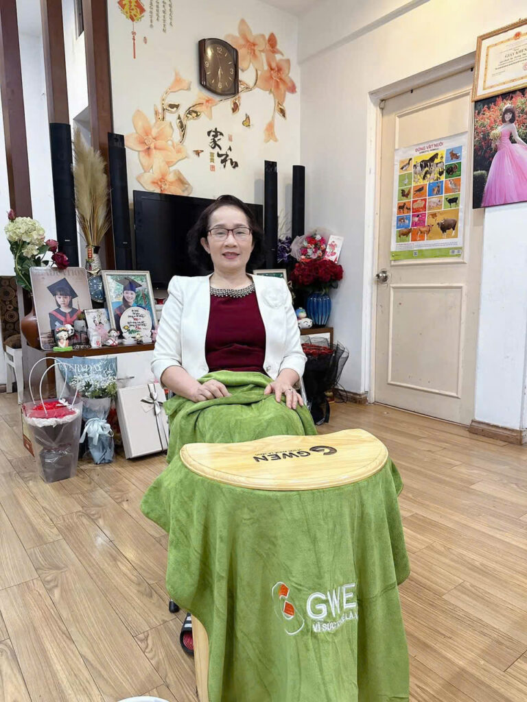 Khách hàng Review máy xông chân