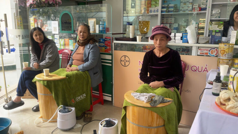 Xông hơi chân giúp làm ấm cơ thể vào mùa lạnh