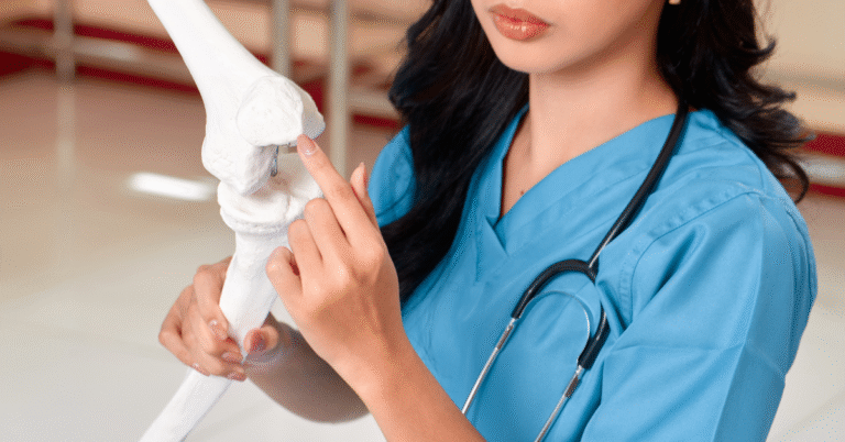 tự chăm sóc xương khớp tuổi 30