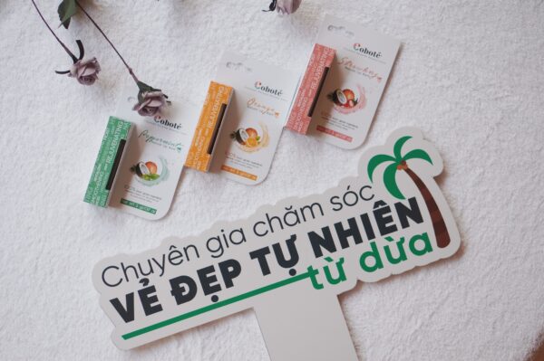 Son Dưỡng Môi Không Màu Coboté  5g – Dưỡng Ẩm Kép Và Chăm Sóc Môi Từ Thiên Nhiên