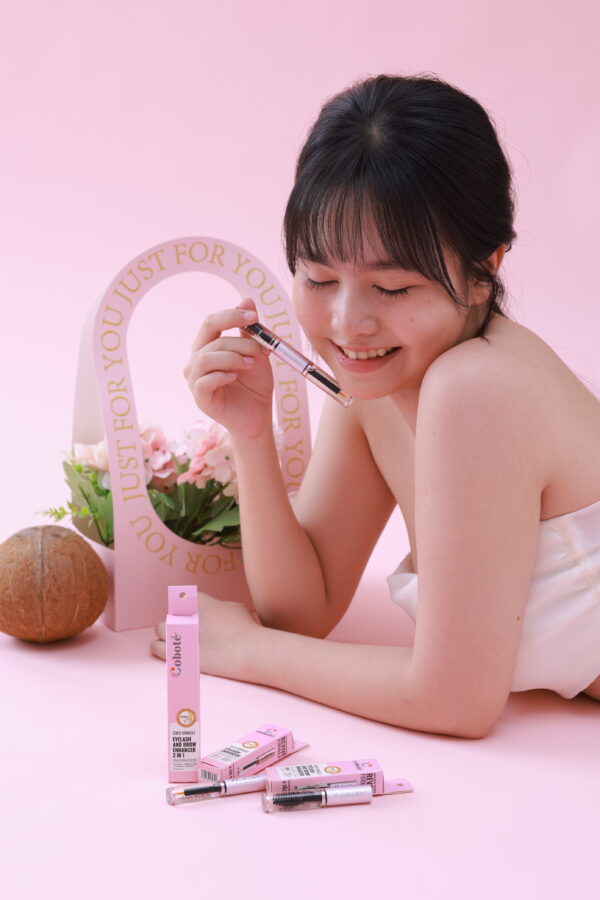 Serum Dưỡng Dài Mi Ban Ngày Coboté 4ml – Bảo Vệ Và Nuôi Dưỡng Hàng Mi Suốt Ngày Dài